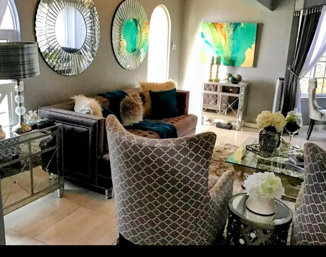 Seaview Condo Ocho Rios Holiday home